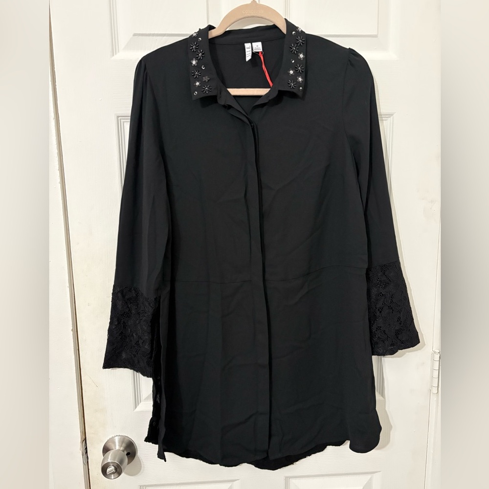 Elle tunic button down blouse with lace and beaded detailing